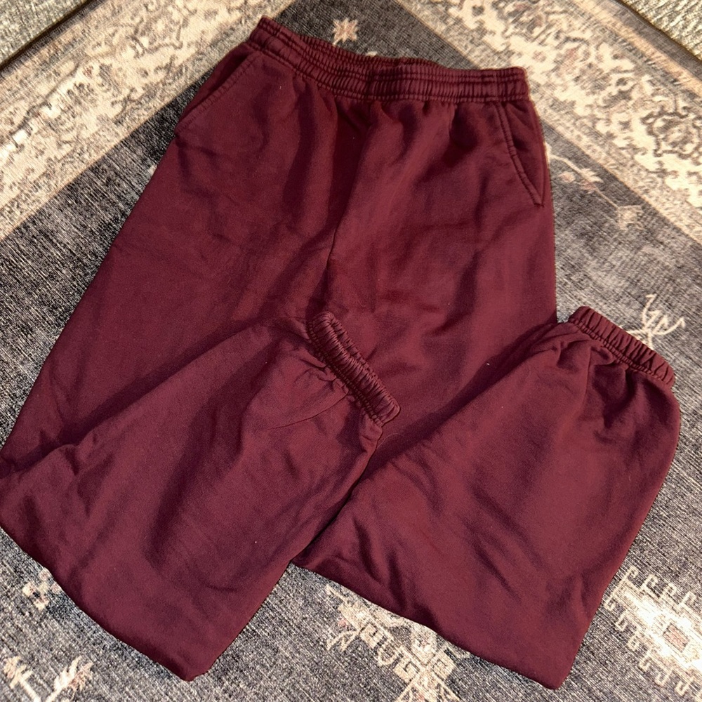 Aritzia ‘The Super Fleece’ Sweatpants